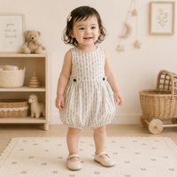 Thumbnail for Vintage Rompers – Tidløs og myk – Baby-jumpsuit