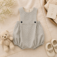 Thumbnail for Vintage Rompers – Tidløs og myk – Baby-jumpsuit