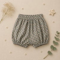 Thumbnail for Matching Set – Komfortabel & med tusenfryd-mønster – bloomers, skjørt og bluse