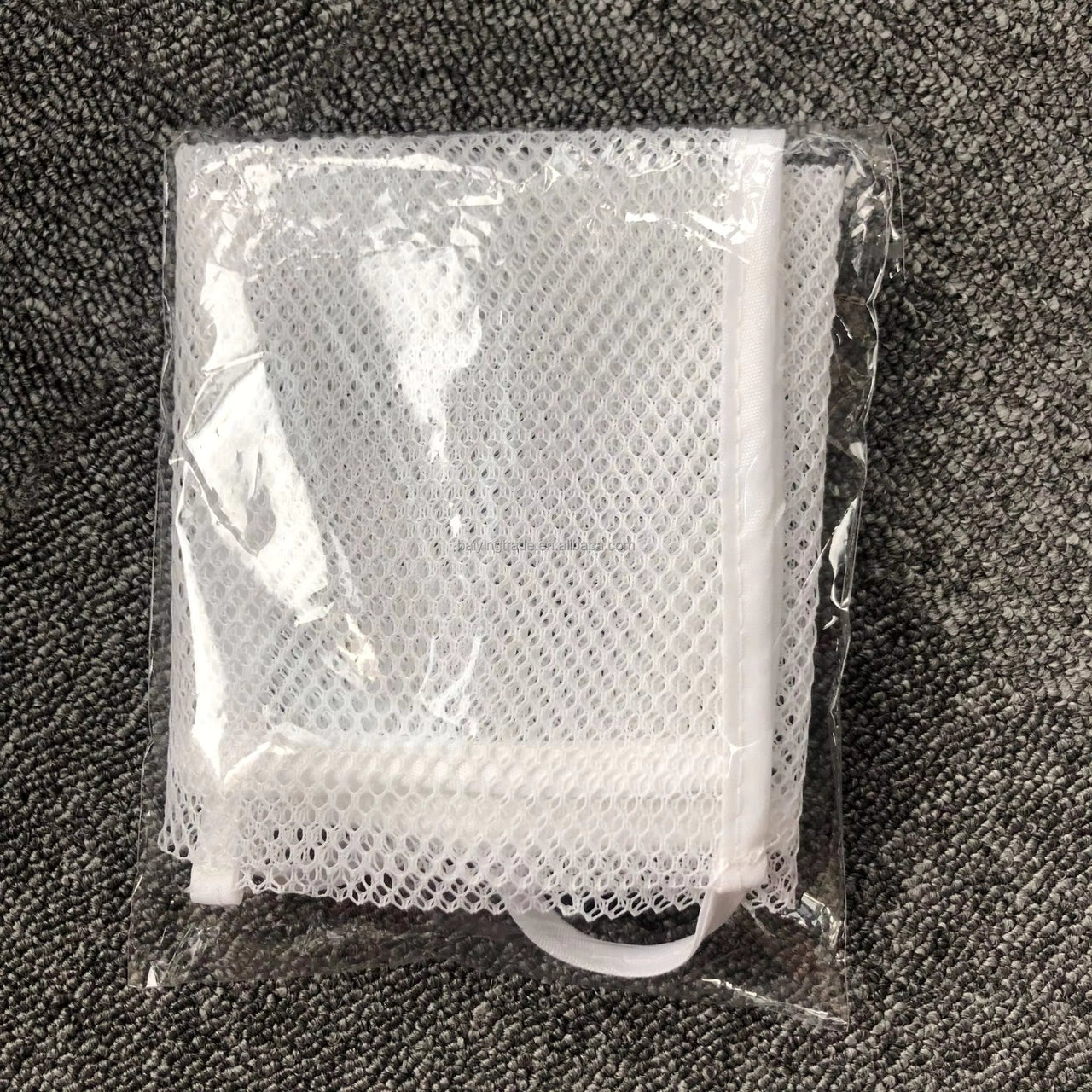 TubyTidy – Muggfri og romslig – Oppbevaringsnett til badet for badesaker