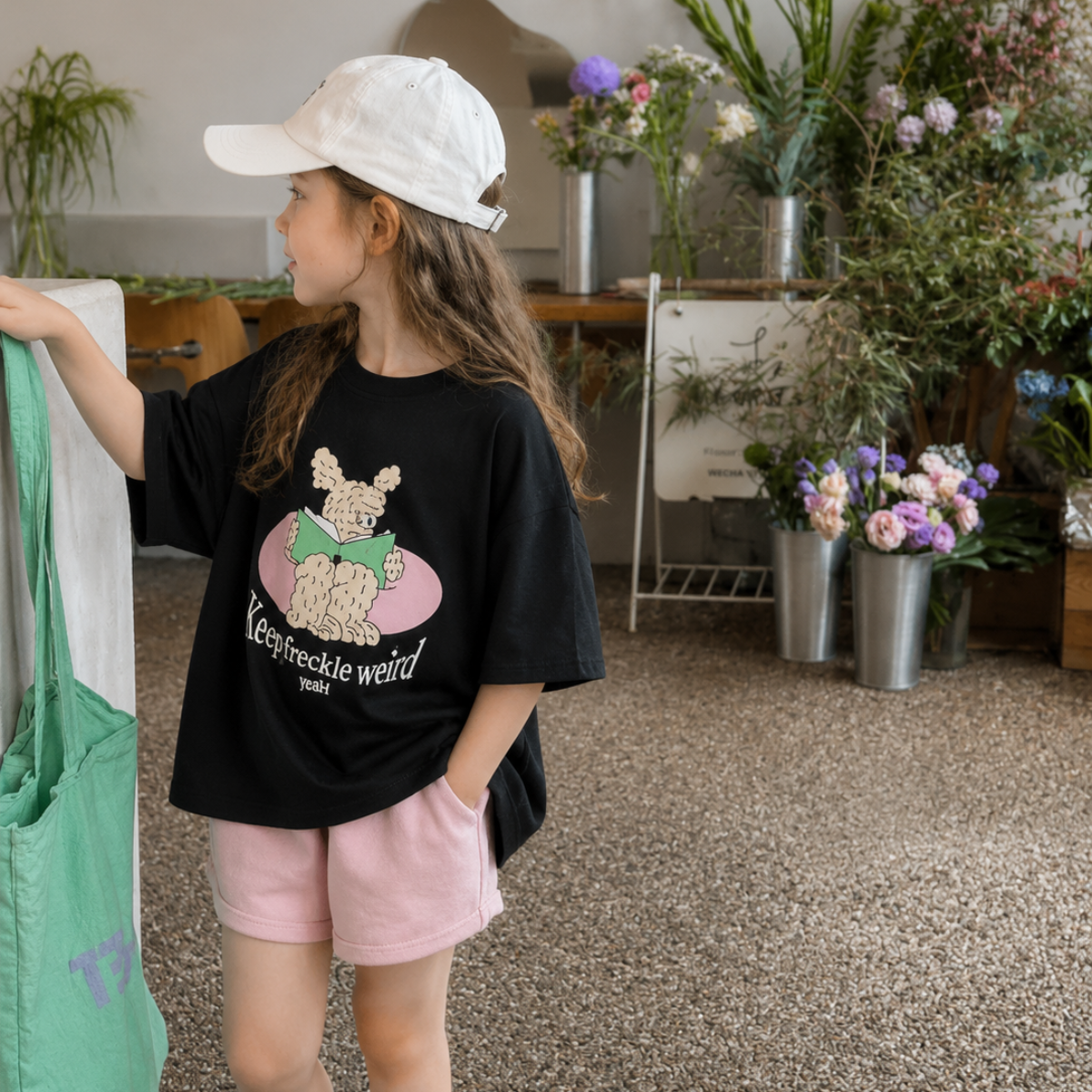 SunnyKids – Komfortabel og søt – Oversized T-skjorte med tegneserie-trykk