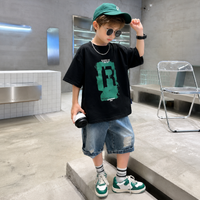 Thumbnail for CoolBoys – Kult og komfortabelt – Guttesett med T-skjorte og jeansshorts