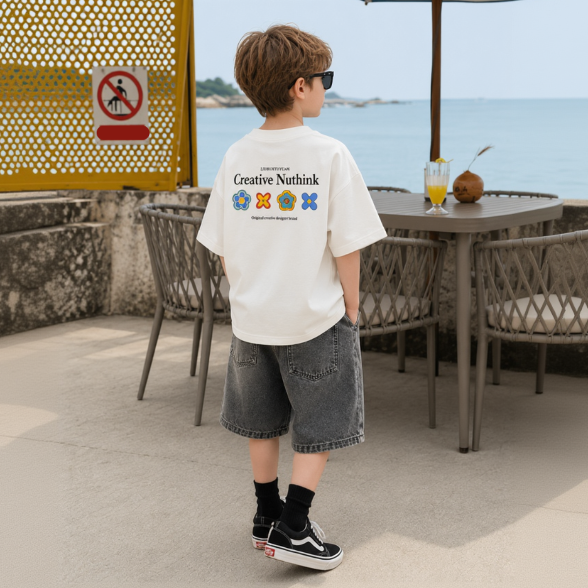 MiniStyle – Kvalitet og stil – «Creative Nuthink»-T-skjorte