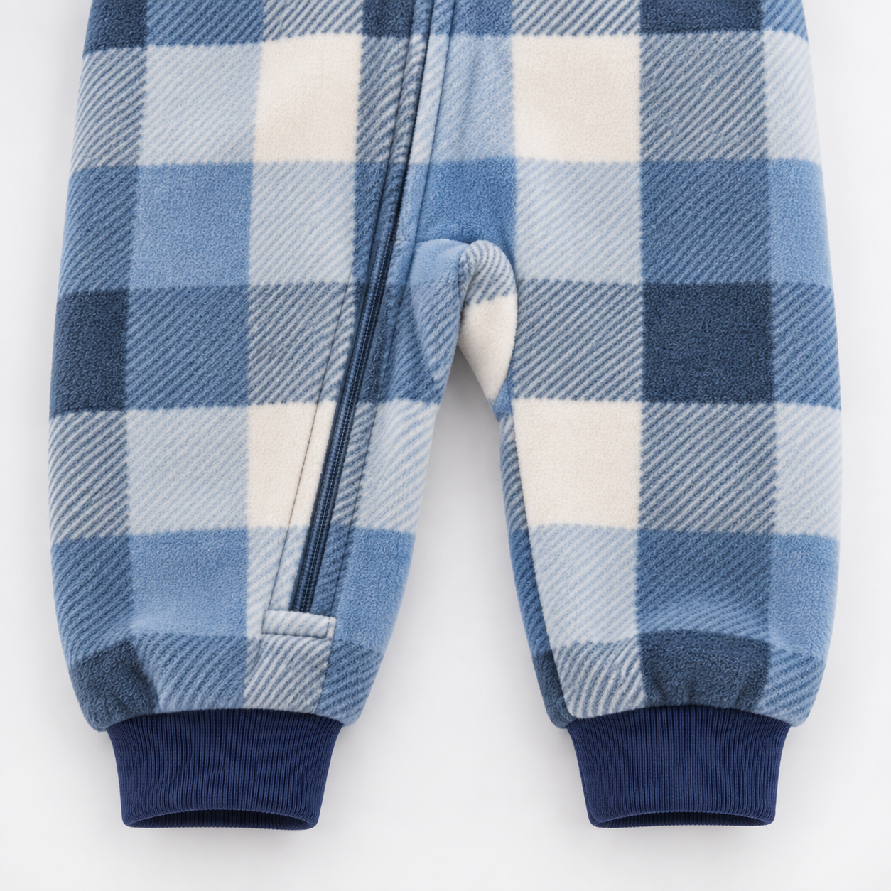 WarmBuddy – Søt og myk – babyjumpsuit i fleece med tegneserieprint
