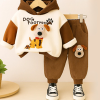 Thumbnail for Mini Fashion - Trendy og komfortabel -  Joggedress med hundemotiv