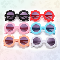 Thumbnail for Kids Sunglasses Set – UV-beskyttelse og moro – Solbriller for barn