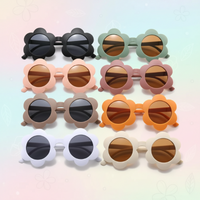 Thumbnail for Kids Sunglasses Set – UV-beskyttelse og moro – Solbriller for barn