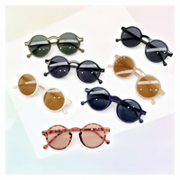Thumbnail for Kids Sunglasses Set – UV-beskyttelse og moro – Solbriller for barn