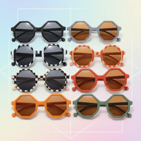 Thumbnail for Kids Sunglasses Set – UV-beskyttelse og moro – Solbriller for barn