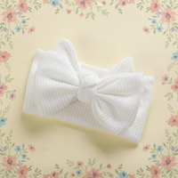 Thumbnail for MiniAurora – Mykt og elegant – Strikket babydrakt med englevinger og pannebånd