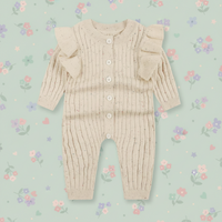 Thumbnail for MiniAurora – Mykt og elegant – Strikket babydrakt med englevinger og pannebånd