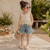 MiniChic – Stilig og komfortabelt – Sett med boho-top og jeansshorts
