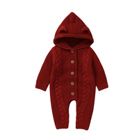 Thumbnail for SoftKnit – Varm og søt – Strikket babyjumpsuit med hette