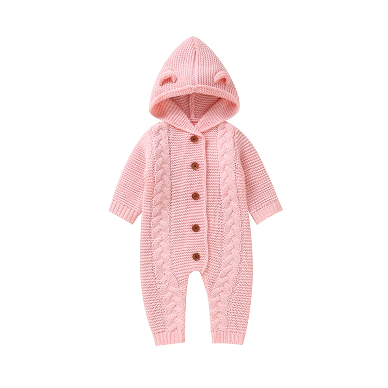 SoftKnit – Varm og søt – Strikket babyjumpsuit med hette