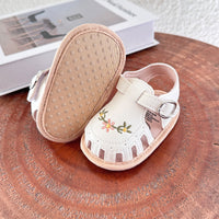 Thumbnail for TinyPetals – Komfort og stil – Babysandaler med blomsterbroderi