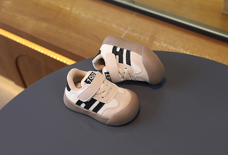 StrideKids – Komfort og stil – Snørebåndssko med borrelås for barn