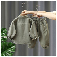 Thumbnail for LittleExplorer – Komfortabel og stilig – Barnebukser og skjorte sett