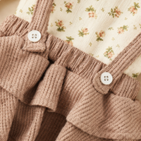 Thumbnail for SweetPea – Babyjenteantrekk med volanger og blomstermønster