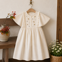 Thumbnail for Sleeveless Dress – Elegant og komfortabel – kjole med blonderkrage
