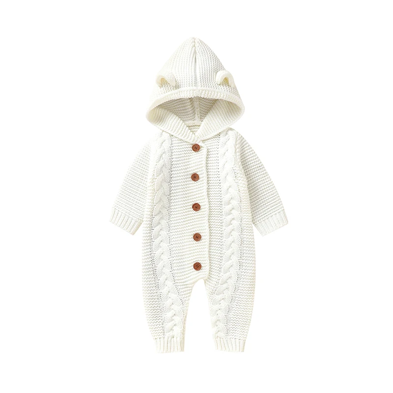 SoftKnit – Varm og søt – Strikket babyjumpsuit med hette