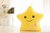 Thumbnail for Glow Star Pillow™ – Stjernekos i sengen - Lysende kosete pute