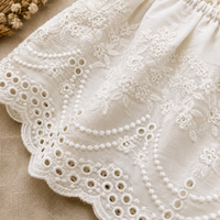 Thumbnail for TinyLuxe – Sommersett med bluse i blonder og bukser med vide ben
