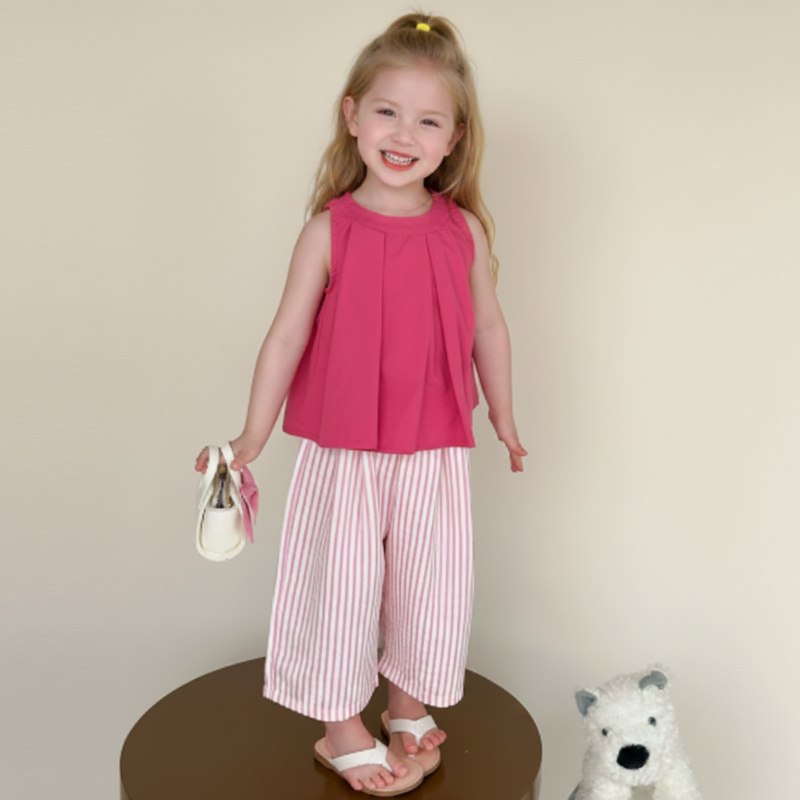 Sleeveless Tops & Pants – Mykt og stilig – Sommersett til barn
