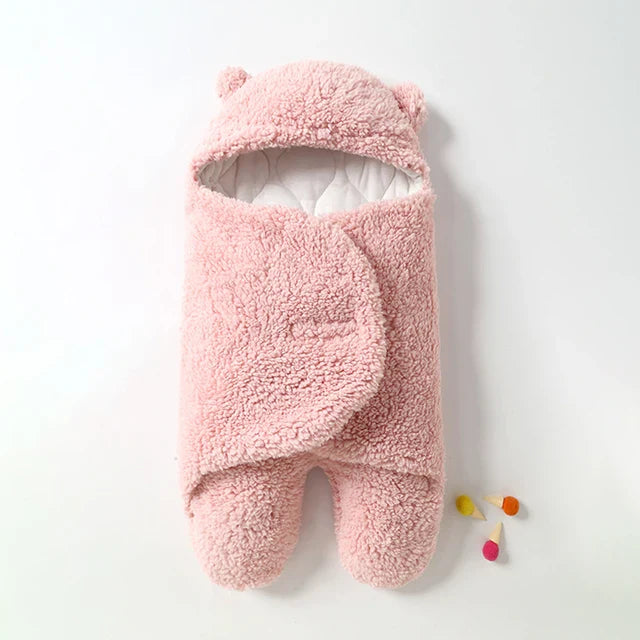 SnuggleBear™ - Varm klem til babyen - Mykt og deilig