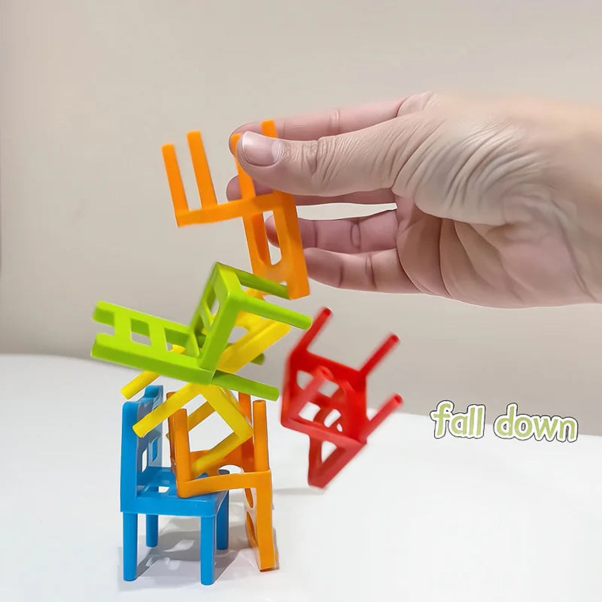 Chair Stack - Interaktiv og stimulerende for kreativiteten - Stable stoler spill