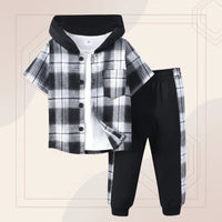 Thumbnail for Boys Checkered Outfit – Trendy og behagelig – Rutet barnesett