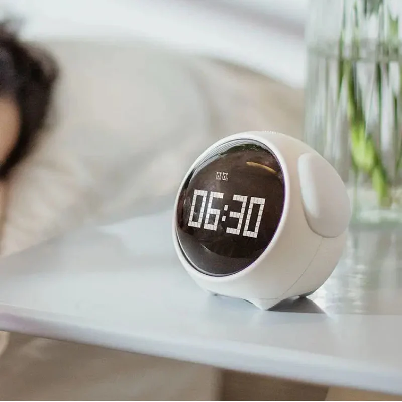 Cute Expression Alarm Clock – Søt og praktisk – vekkerklokke for barn