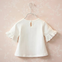 Thumbnail for Girls Trumpet Sleeve Top – Elegant og komfortabel – Blonder på ermene