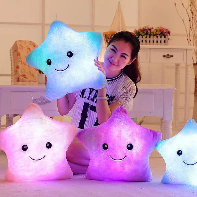 Glow Star Pillow™ – Stjernekos i sengen - Lysende kosete pute