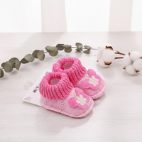 Thumbnail for Mini Fashion – Strikket babysko (3-6 måneder)