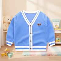 Thumbnail for CozziWear – Varm og trendy – strikket vest med bjørner