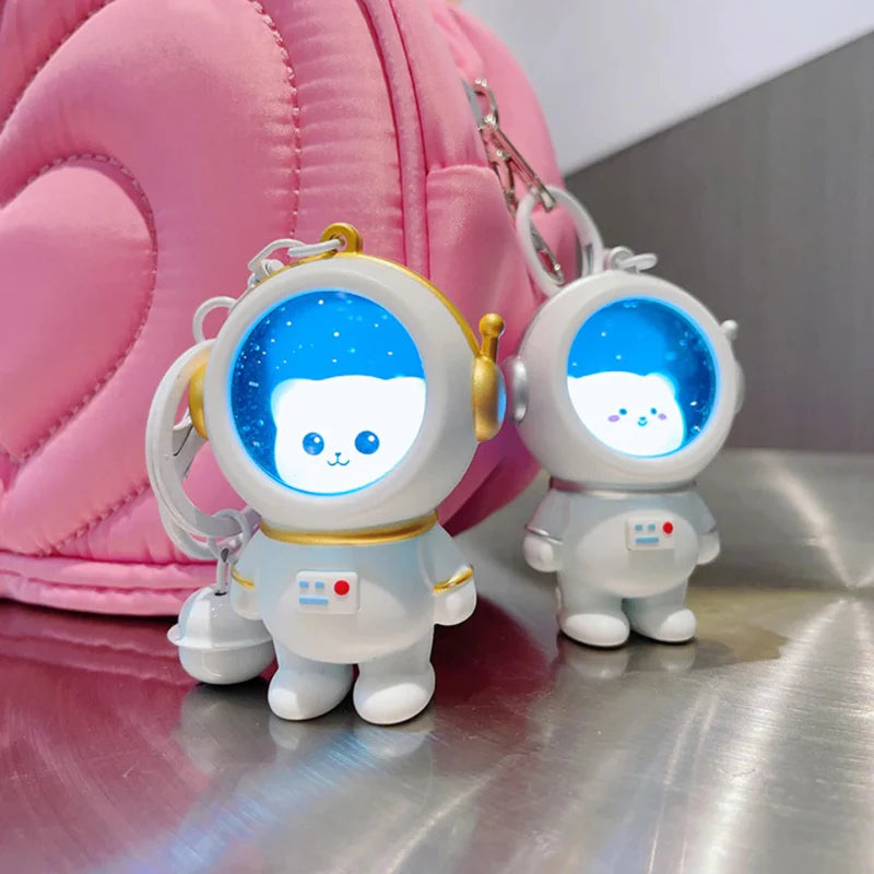 Glowing Astronaut Charm – Søt og lysende – Astronaut-veskeanheng