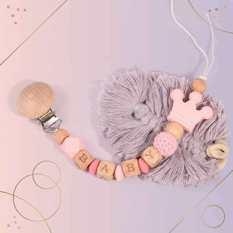 Personalized Pacifier Chain – Sikker og stilig – Personlig smykkekjede til smokk