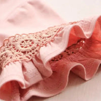 Thumbnail for Girls Trumpet Sleeve Top – Elegant og komfortabel – Blonder på ermene