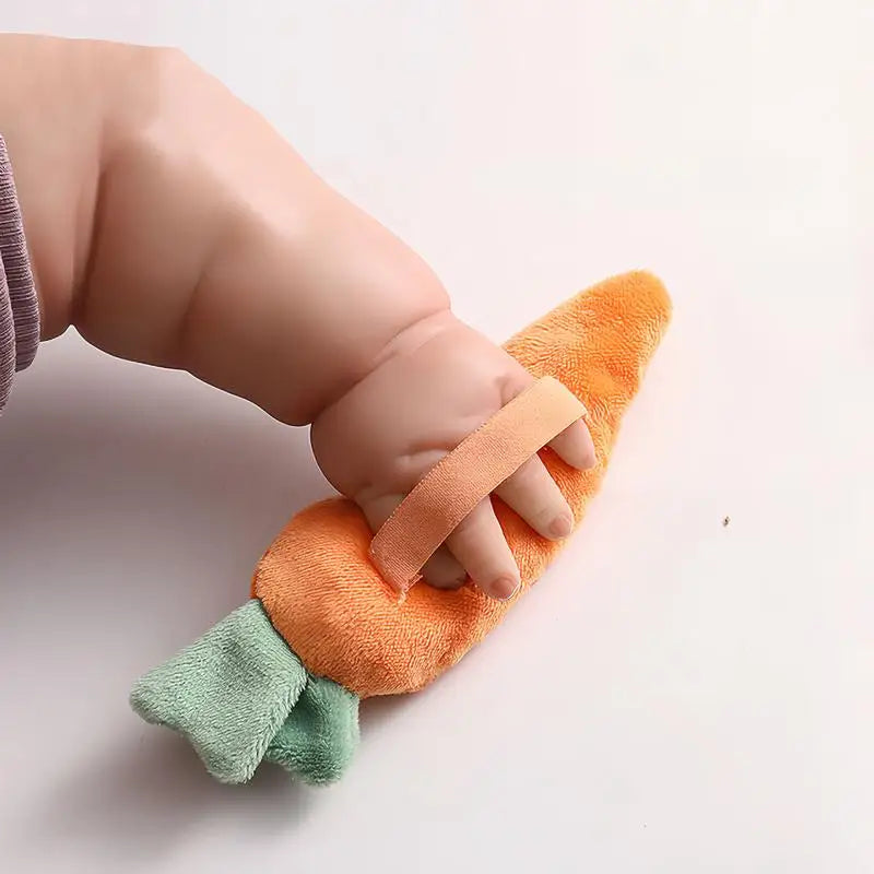 Pluche Rattle™ – Klemme og kose – Koseklut for småbarn