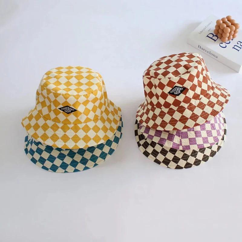 Bucket Hat – Søt og beskyttende – barnehat i rutemønster