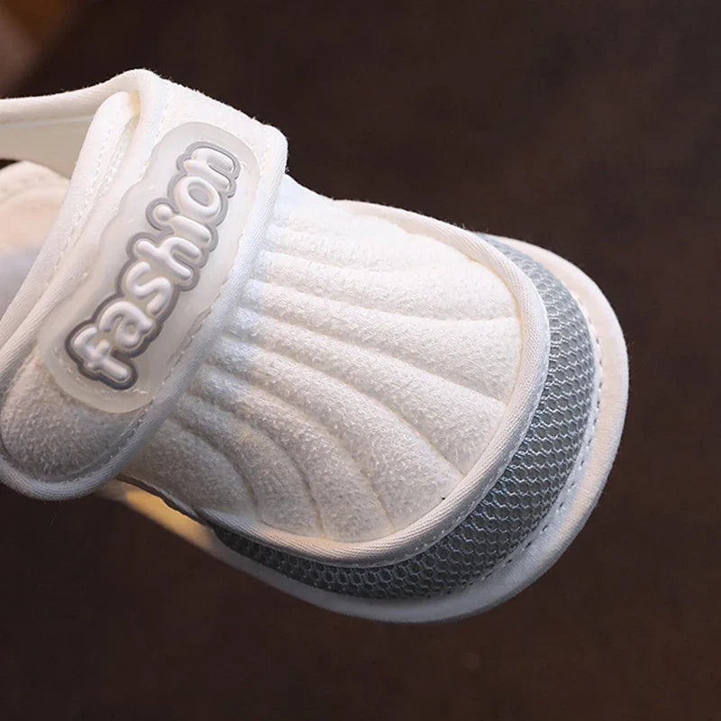 TinySteps – Pustende og lette – Sommersandaler for babyer med sklisikker såle