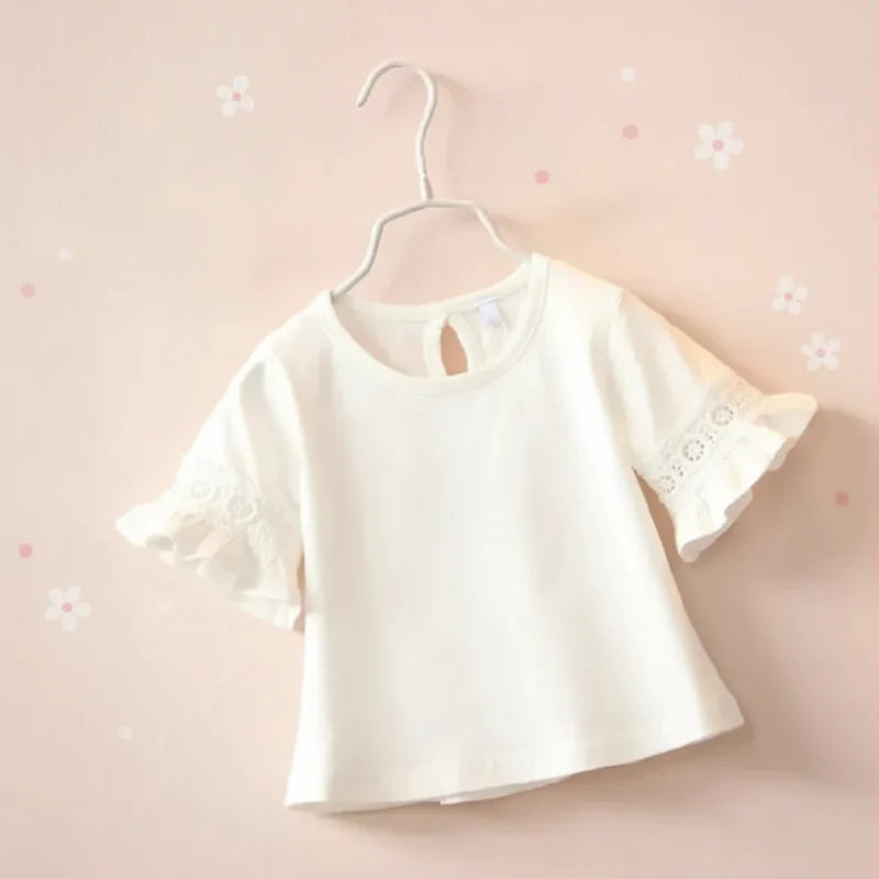 Girls Trumpet Sleeve Top – Elegant og komfortabel – Blonder på ermene