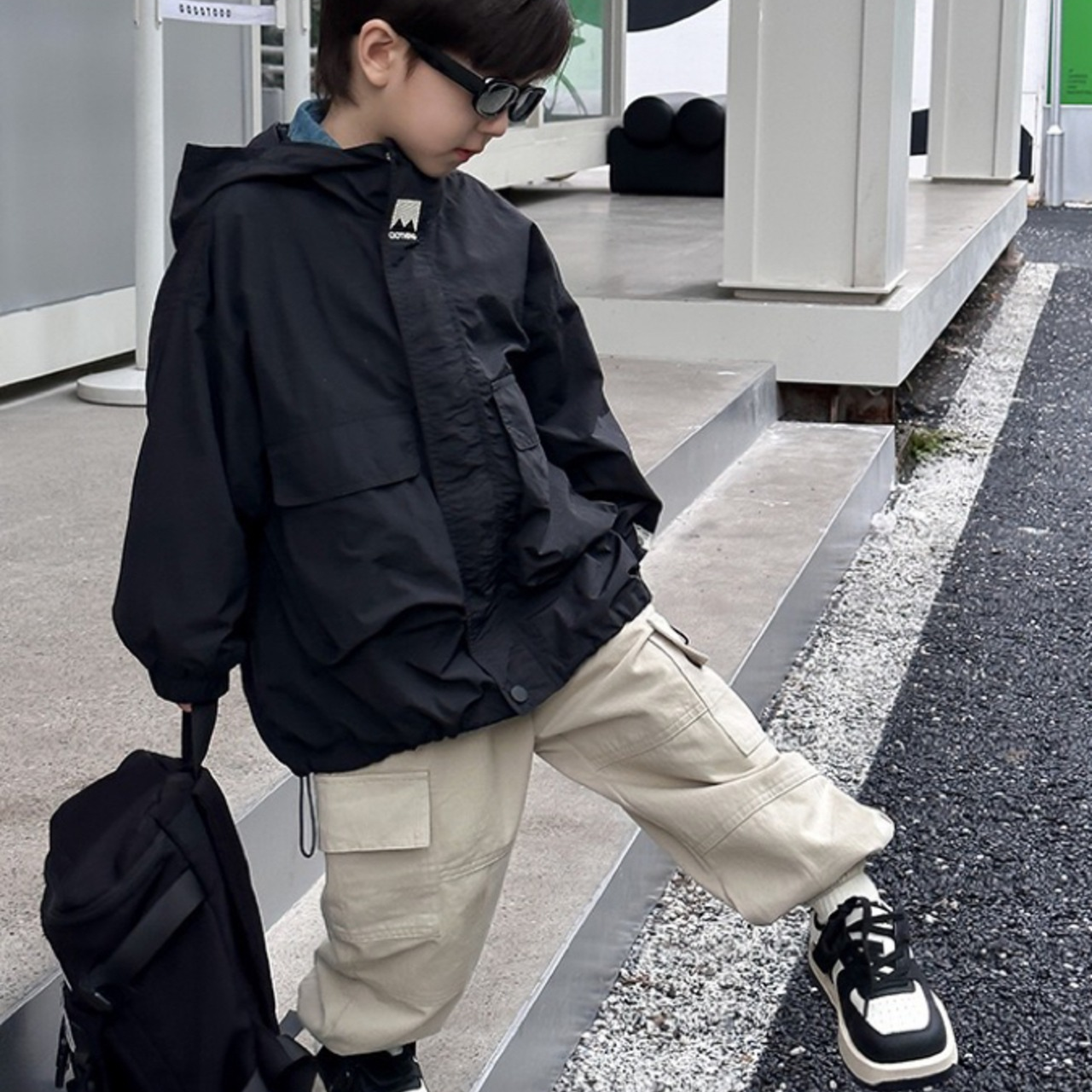 LiloWear – Vindtett og vannavstøtende – Barnejakke med hette