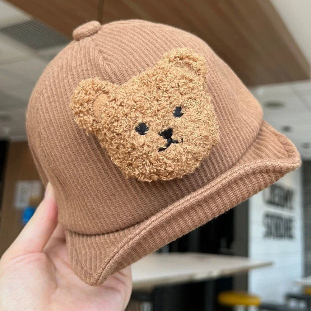 Mini Fashion - Tøff og søt – Corduroy barnecap med bjørn