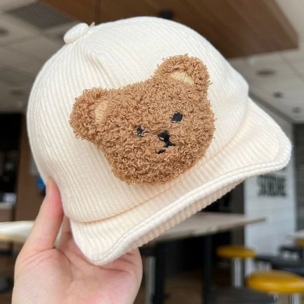 Mini Fashion - Tøff og søt – Corduroy barnecap med bjørn